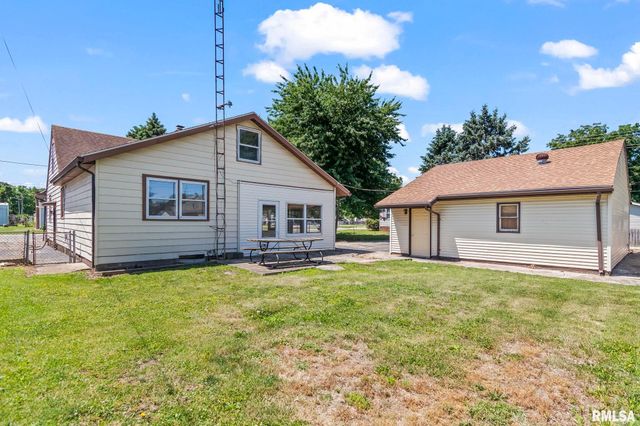 2413 E North Grand Avenue, Springfield, IL 62702
