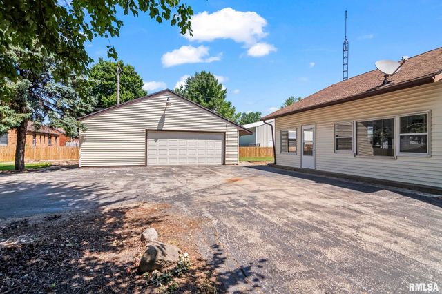 2413 E North Grand Avenue, Springfield, IL 62702