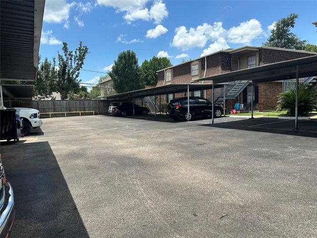 1751 Moritz Drive 206, Houston, TX 77055