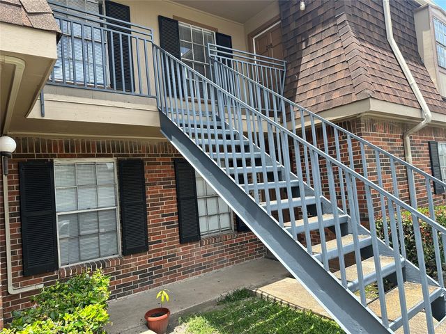 1751 Moritz Drive 206, Houston, TX 77055