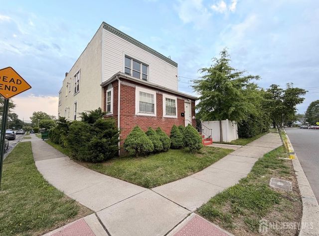 44 East Tappen Street, Port Reading, NJ 07064