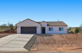 97 Circulo Penjamo, Rio Rico, AZ 85648