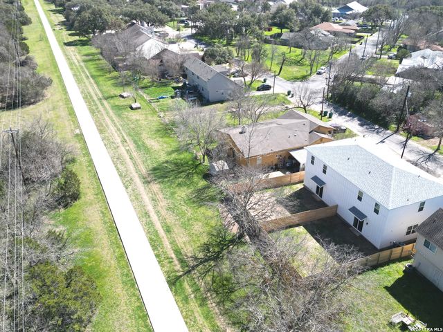 327 Ebner St Unit A, Boerne, TX 78006