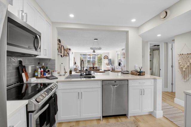 2809 Florida Boulevard 310, Delray Beach, FL 33483