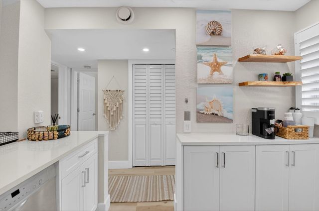 2809 Florida Boulevard 310, Delray Beach, FL 33483