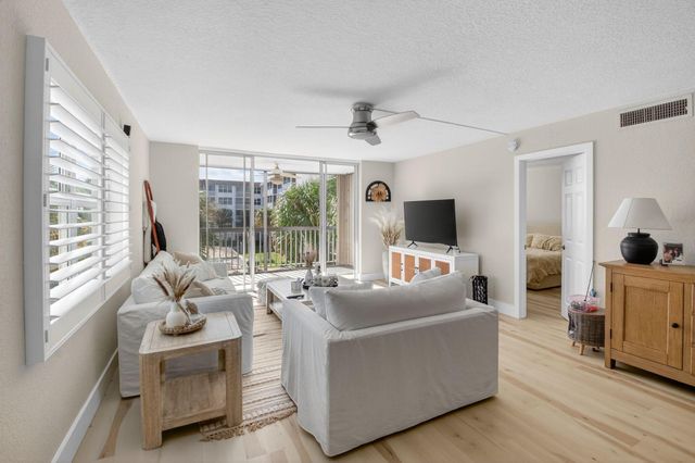 2809 Florida Boulevard 310, Delray Beach, FL 33483