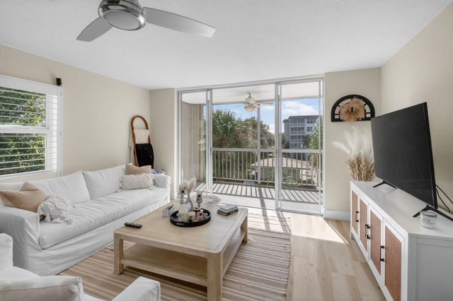 2809 Florida Boulevard 310, Delray Beach, FL 33483