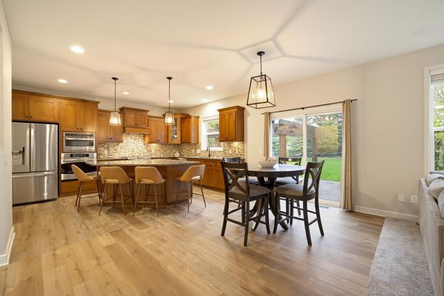 3471 Ridgestone Circle, Woodbury, MN 55129