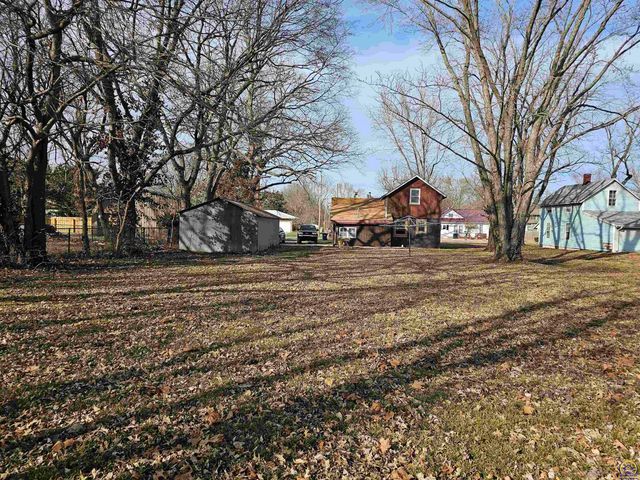 613 Lincoln ST, Osage City, KS 66523