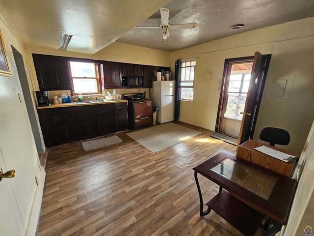 613 Lincoln ST, Osage City, KS 66523
