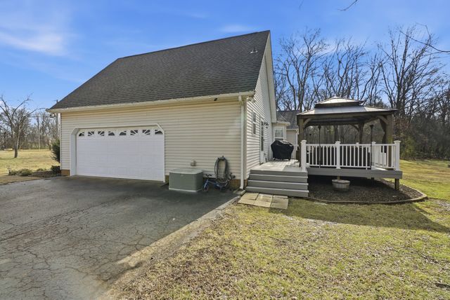 1038 Patriot Dr, Spring Hill, TN 37174