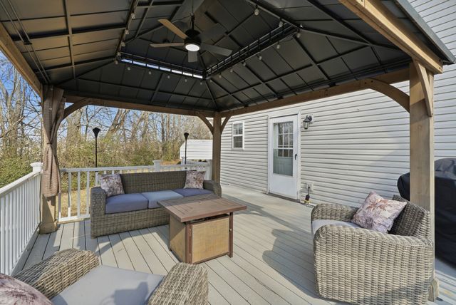 1038 Patriot Dr, Spring Hill, TN 37174