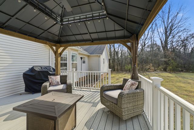 1038 Patriot Dr, Spring Hill, TN 37174