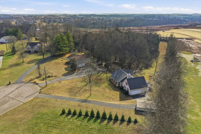 1038 Patriot Dr, Spring Hill, TN 37174