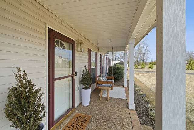 1038 Patriot Dr, Spring Hill, TN 37174