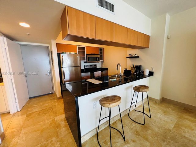 1750 N Bayshore Dr 2511, Miami, FL 33132