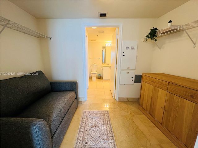 1750 N Bayshore Dr 2511, Miami, FL 33132