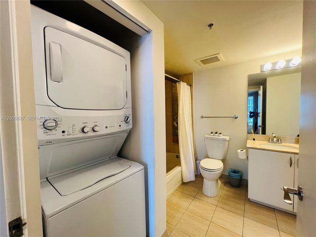 1750 N Bayshore Dr 2511, Miami, FL 33132