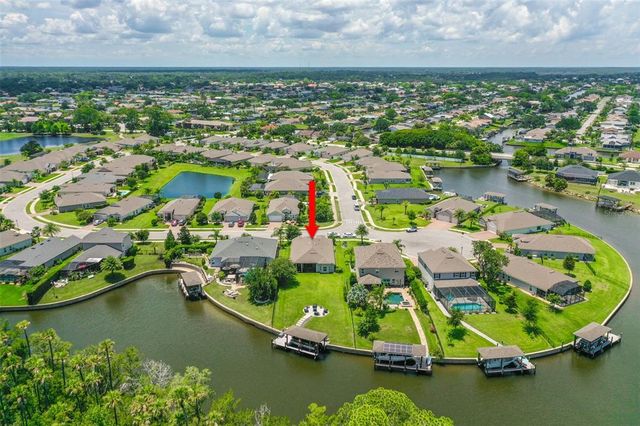38 COUNTRY CLUB HARBOR CIRCLE, Palm Coast, FL 32137