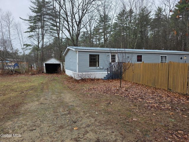 141 Heath Road, Corinth, NY 12822