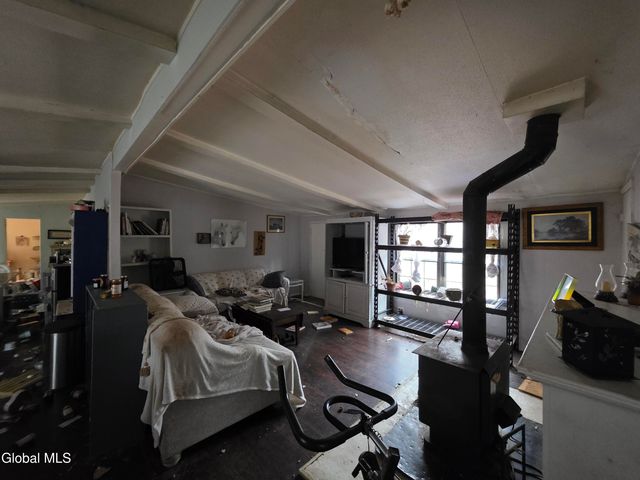 141 Heath Road, Corinth, NY 12822