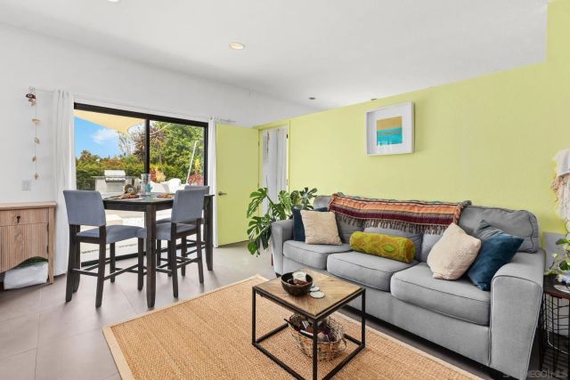 6540 Persa St, Carlsbad, CA 92009