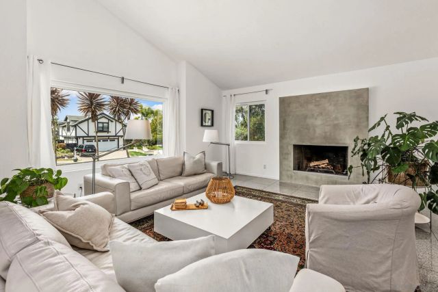 6540 Persa St, Carlsbad, CA 92009