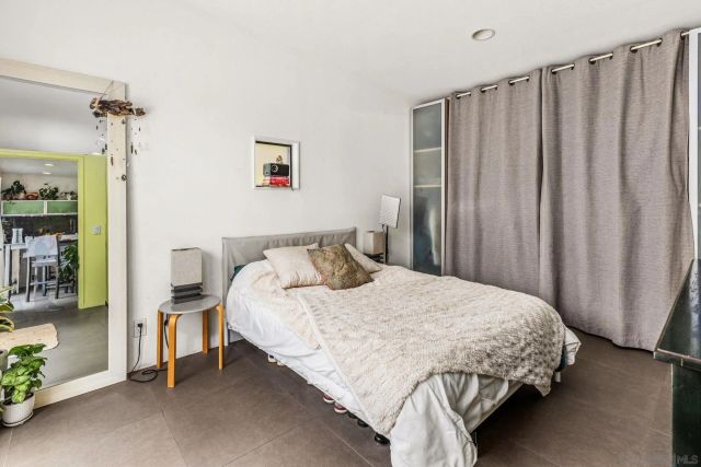 6540 Persa St, Carlsbad, CA 92009