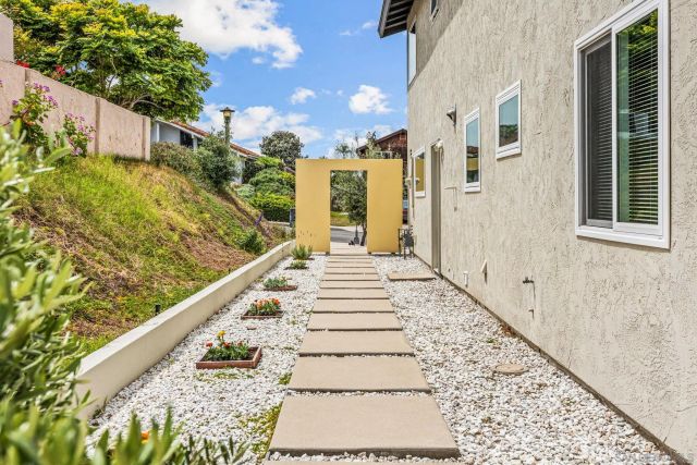 6540 Persa St, Carlsbad, CA 92009