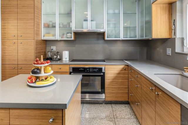 6540 Persa St, Carlsbad, CA 92009