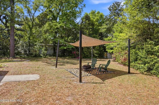 304 Parkway Drive, Wilmington, NC 28409