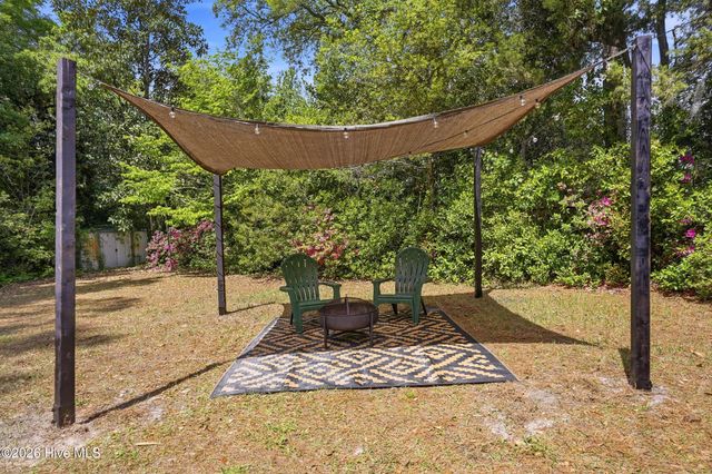 304 Parkway Drive, Wilmington, NC 28409