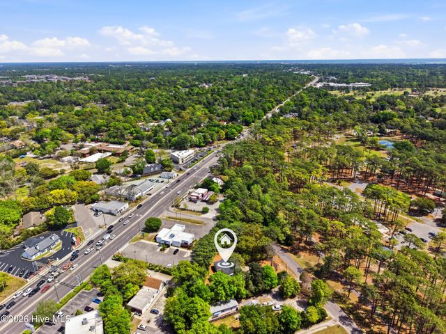 304 Parkway Drive, Wilmington, NC 28409