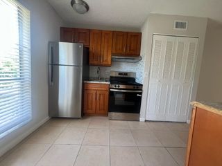 559 NE 48th Street 303, Boca Raton, FL 33431