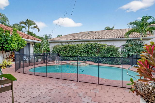 7450 Campo Florido, Boca Raton, FL 33433