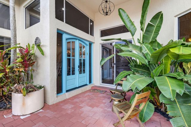 7450 Campo Florido, Boca Raton, FL 33433