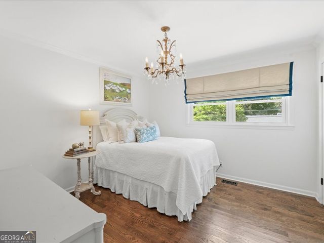 611 Highview Drive SE, Smyrna, GA 30082