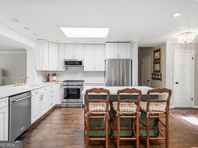 611 Highview Drive SE, Smyrna, GA 30082