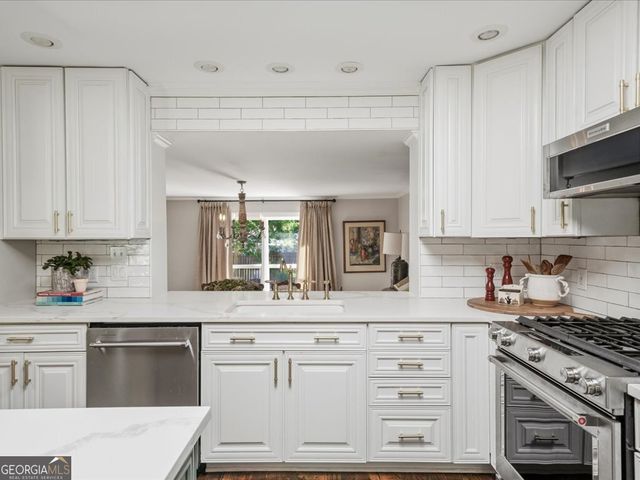 611 Highview Drive SE, Smyrna, GA 30082