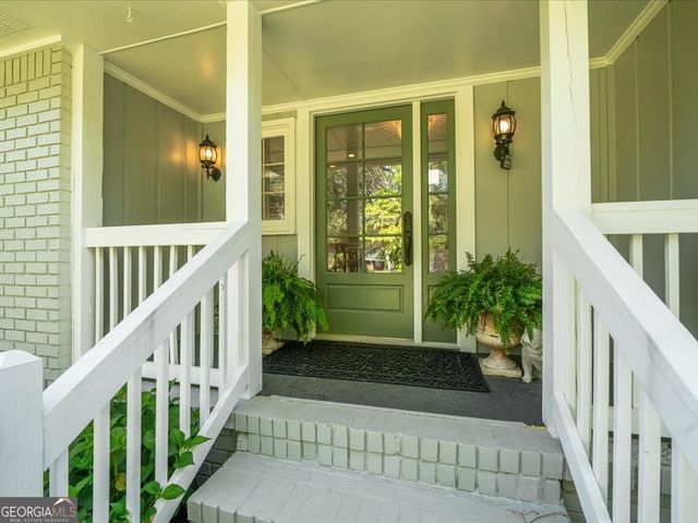 611 Highview Drive SE, Smyrna, GA 30082