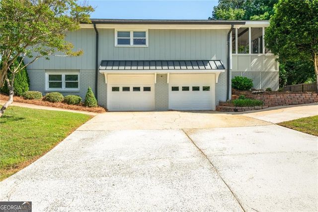 611 Highview Drive SE, Smyrna, GA 30082