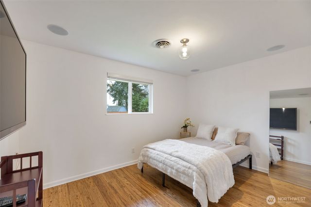 447 Index Avenue NE, Renton, WA 98056