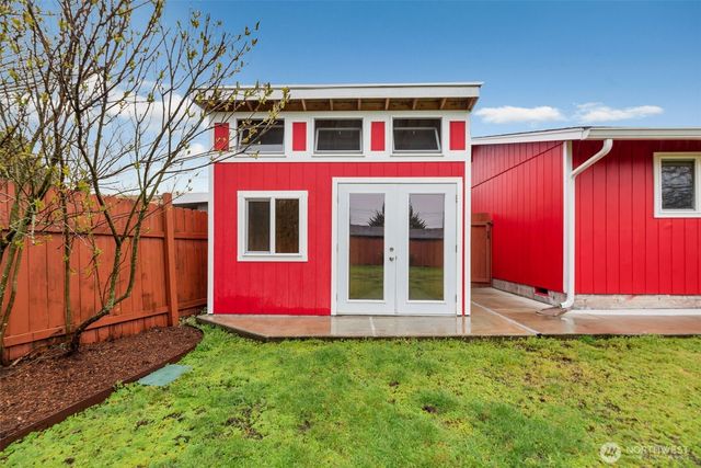 447 Index Avenue NE, Renton, WA 98056