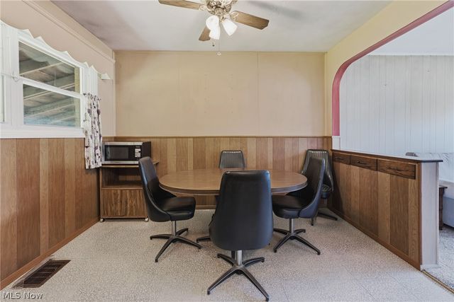 2425 Regentview Street NE, Canton, OH 44705