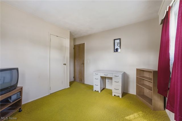 2425 Regentview Street NE, Canton, OH 44705