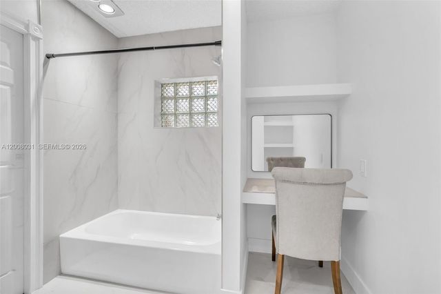 3441 N Hills Dr 00, Hollywood, FL 33021