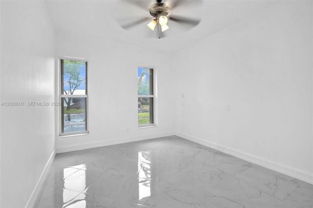 3441 N Hills Dr 00, Hollywood, FL 33021