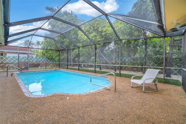 3441 N Hills Dr 00, Hollywood, FL 33021