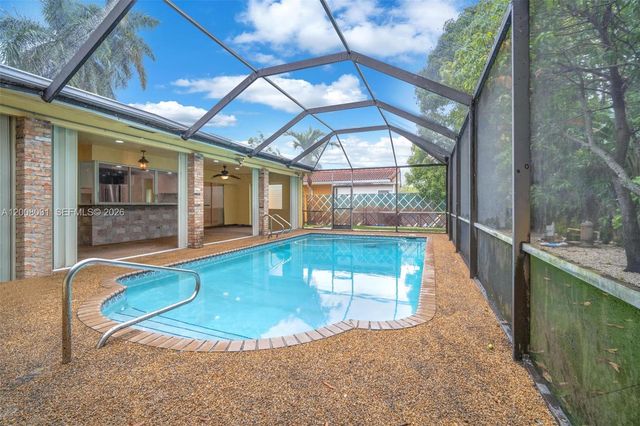 3441 N Hills Dr 00, Hollywood, FL 33021