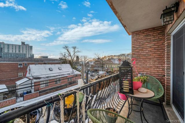 69-07 43rd Avenue 3G, Woodside, NY 11377